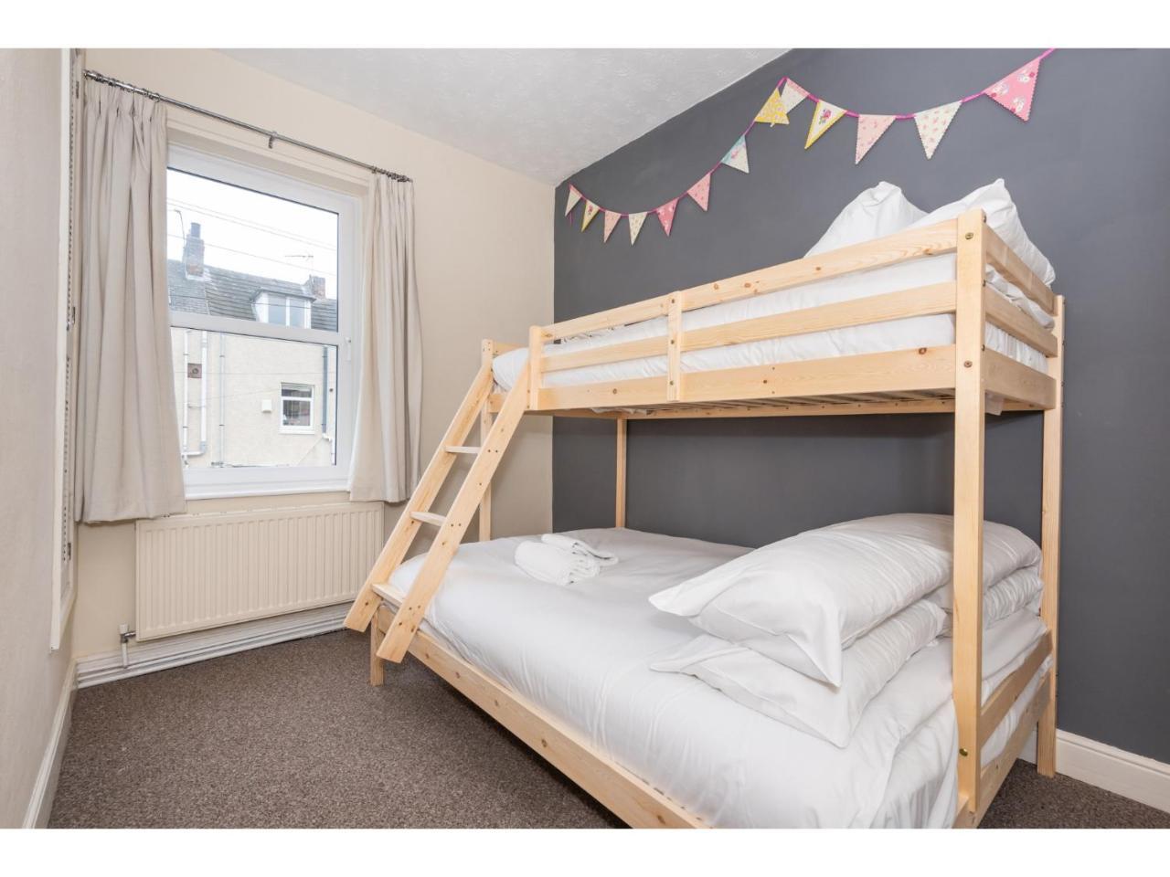 Beautiful 2 Bed With Free Parking - Pass The Keys Apartamento York Exterior foto