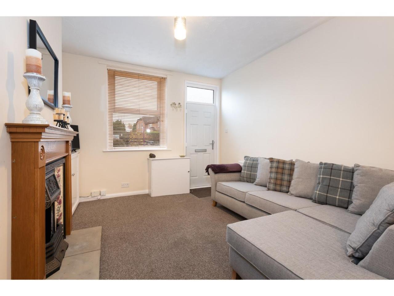 Beautiful 2 Bed With Free Parking - Pass The Keys Apartamento York Exterior foto