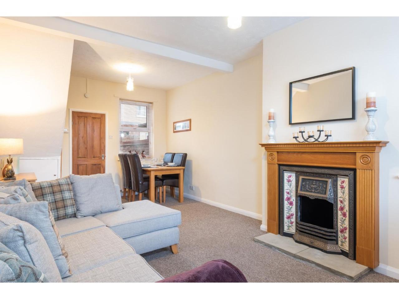 Beautiful 2 Bed With Free Parking - Pass The Keys Apartamento York Exterior foto